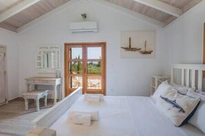 3 bedrooms, iron/ironing board, WiFi