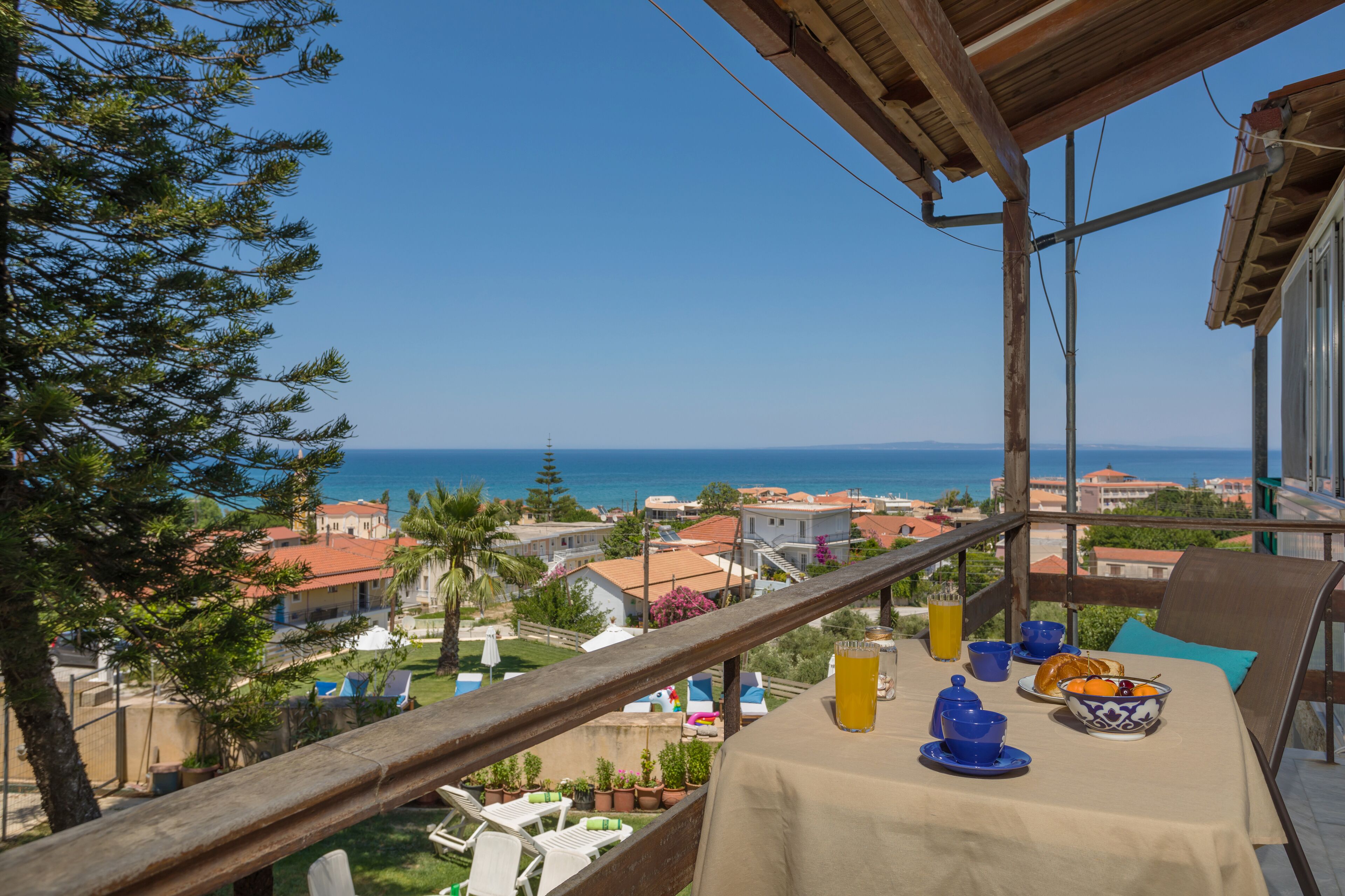 컴포트 트리플룸 (with Shower) | 발코니 전망