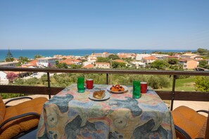 Economy Double or Twin Room, Sea View | Balcony view - Vallia's Apartments (Zakynthos)