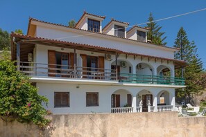 Facciata della struttura