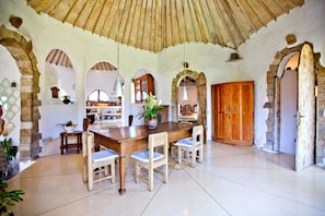 Villa, 5 Schlafzimmer | 5 Schlafzimmer, Zimmersafe, Schreibtisch, laptopgeeigneter Arbeitsplatz