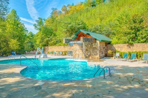 Nouvelle gestion! Vues du Mt LeConte, HotTub, Cheminée, Jukebox, Théâtre et Arcade