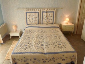 4 chambres, fer et planche à repasser, Wi-Fi gratuit