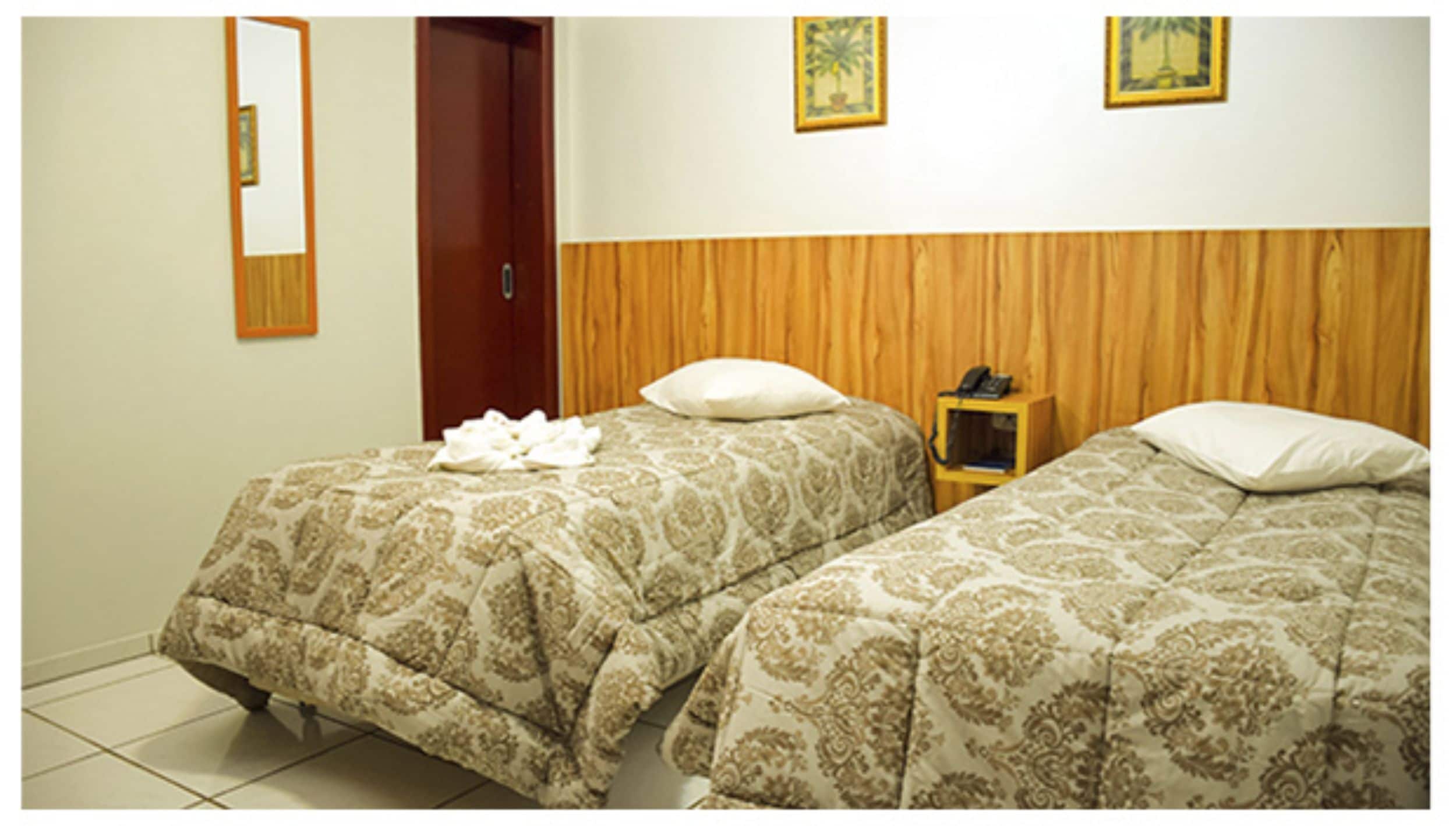 Deluxe Room | Desk, laptop workspace, free WiFi, bed sheets