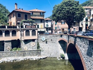 Exterior - La casa sul fiume (Ellera)