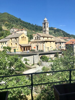 Property grounds - La casa sul fiume (Ellera)