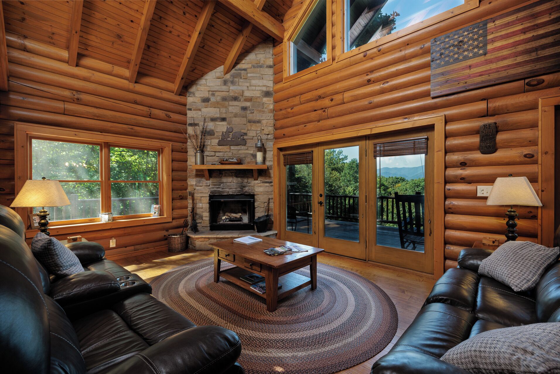 Télévision, cheminée