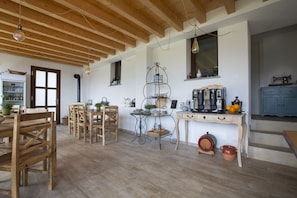 Colazione completa inclusa, servita tutte le mattine 