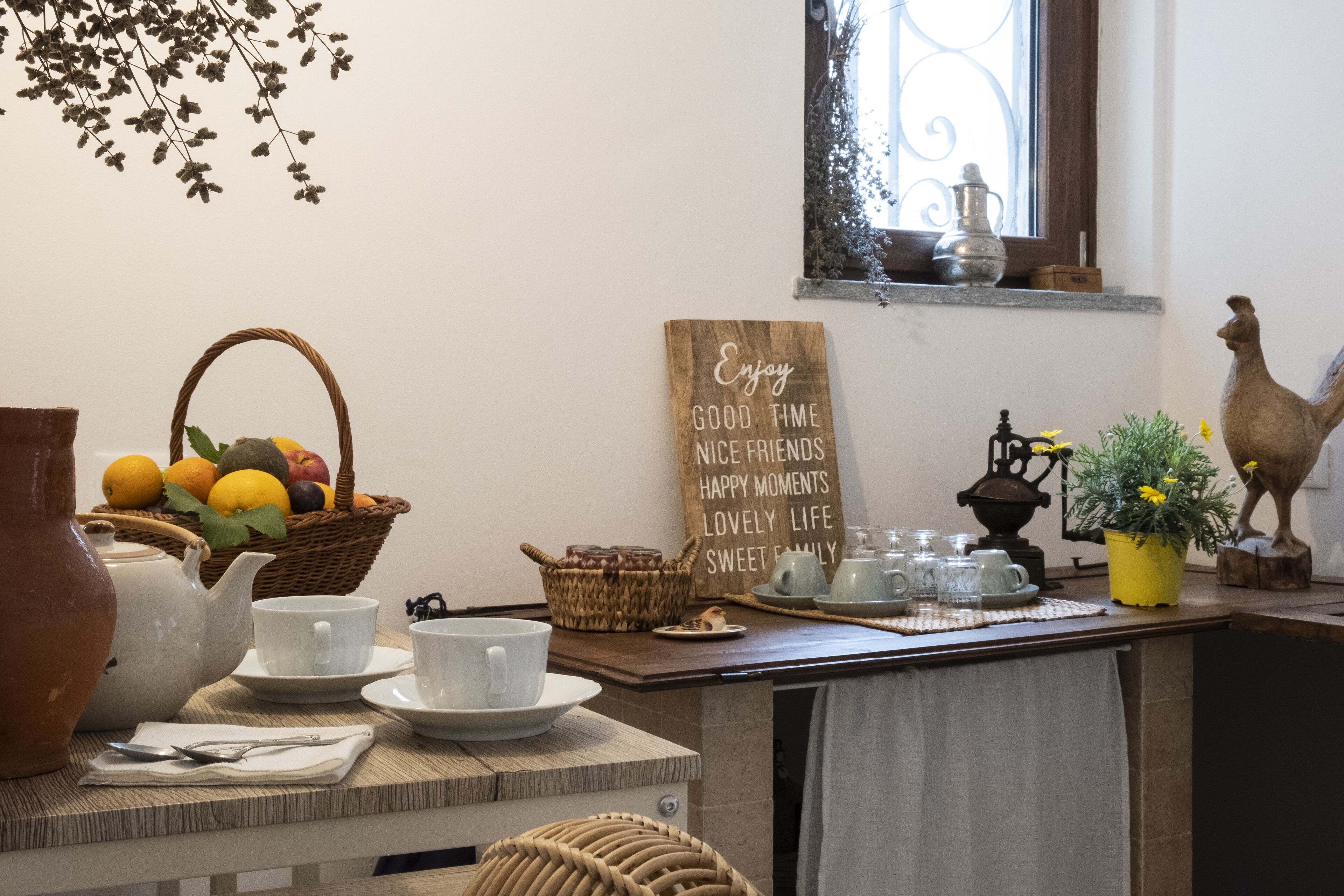 Free daily full breakfast 