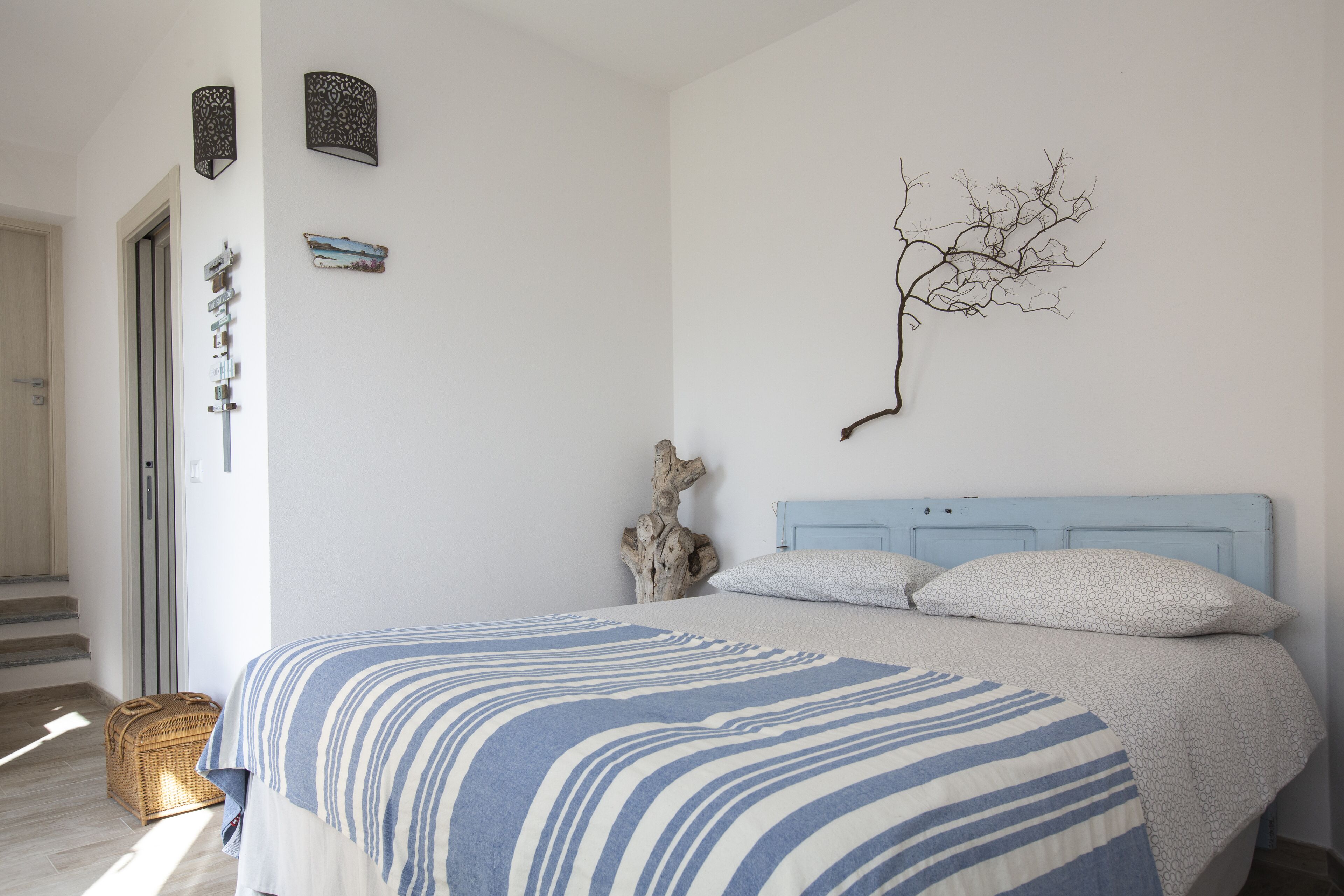 Dobbeltrom – deluxe, hageutsikt (Sambuco) | Memory foam-senger, individuelt dekorert og individuelt innredet