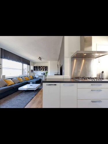 Love Rotterdam - Genießen Sie bei DJPlaces 