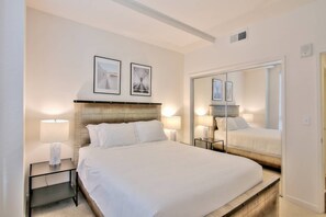 2 dormitorios, tabla de planchar con plancha, wifi y ropa de cama