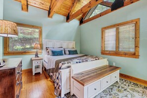 3 bedrooms, free WiFi, bed sheets