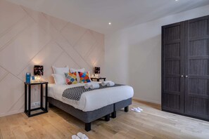 2 bedrooms, iron/ironing board, free WiFi, bed sheets