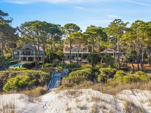 Exterior - 5 bedroom oceanfront home in Sea Pines with a pool & unbeatable views! (Hilton Head Island)