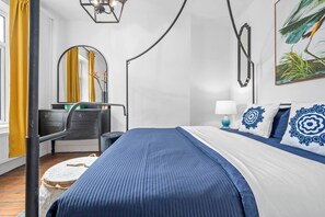 4 chambres, fer et planche à repasser, lit parapluie, Wi-Fi gratuit