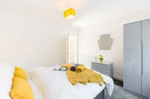 1 bedroom, iron/ironing board, WiFi, bed sheets - Nottingham sunshine (Nottingham)