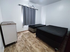 3 habitaciones, tabla de planchar con plancha y wifi 