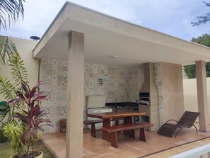 Outdoor dining - HOUSE IN BAR DE JACUÍPE (Camaçari)