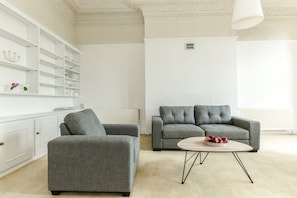 Apartment | Living area