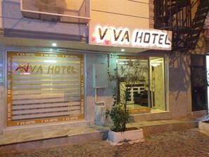 Front of property - evening/night - Viva Hotel (Istanbul)