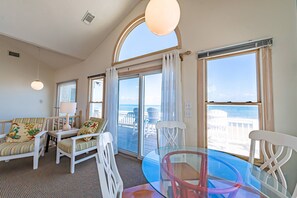 Interior - Village Views - Village at Nags Head MP 15, Oceanfront, Hot Tub, Community Pool, Flex Stays (Nags Head)