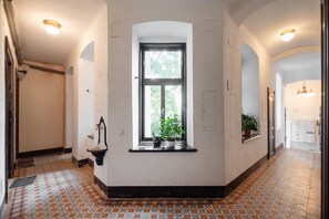Hallway - Cozy new stylish 15 min to the center (Vienna)