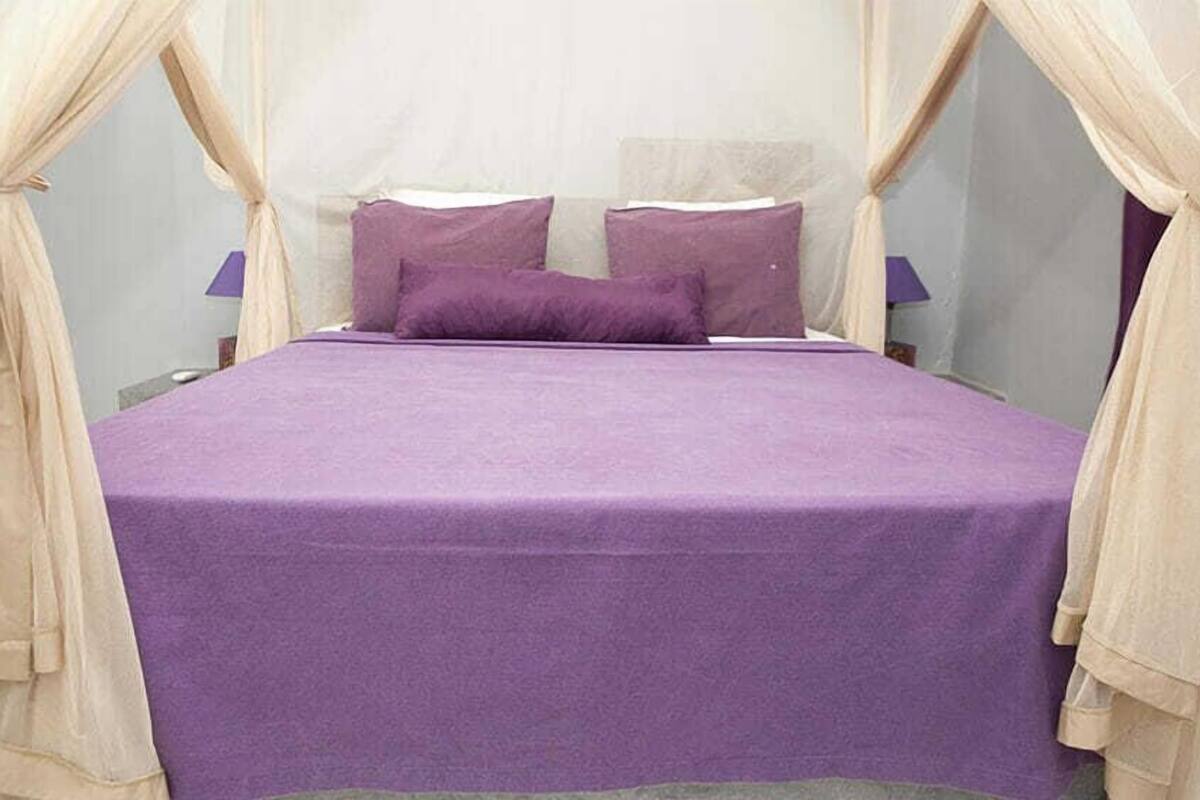 Apartamento conforto, 1 quarto | Roupas de cama premium, cofres nos quartos, escrivaninha