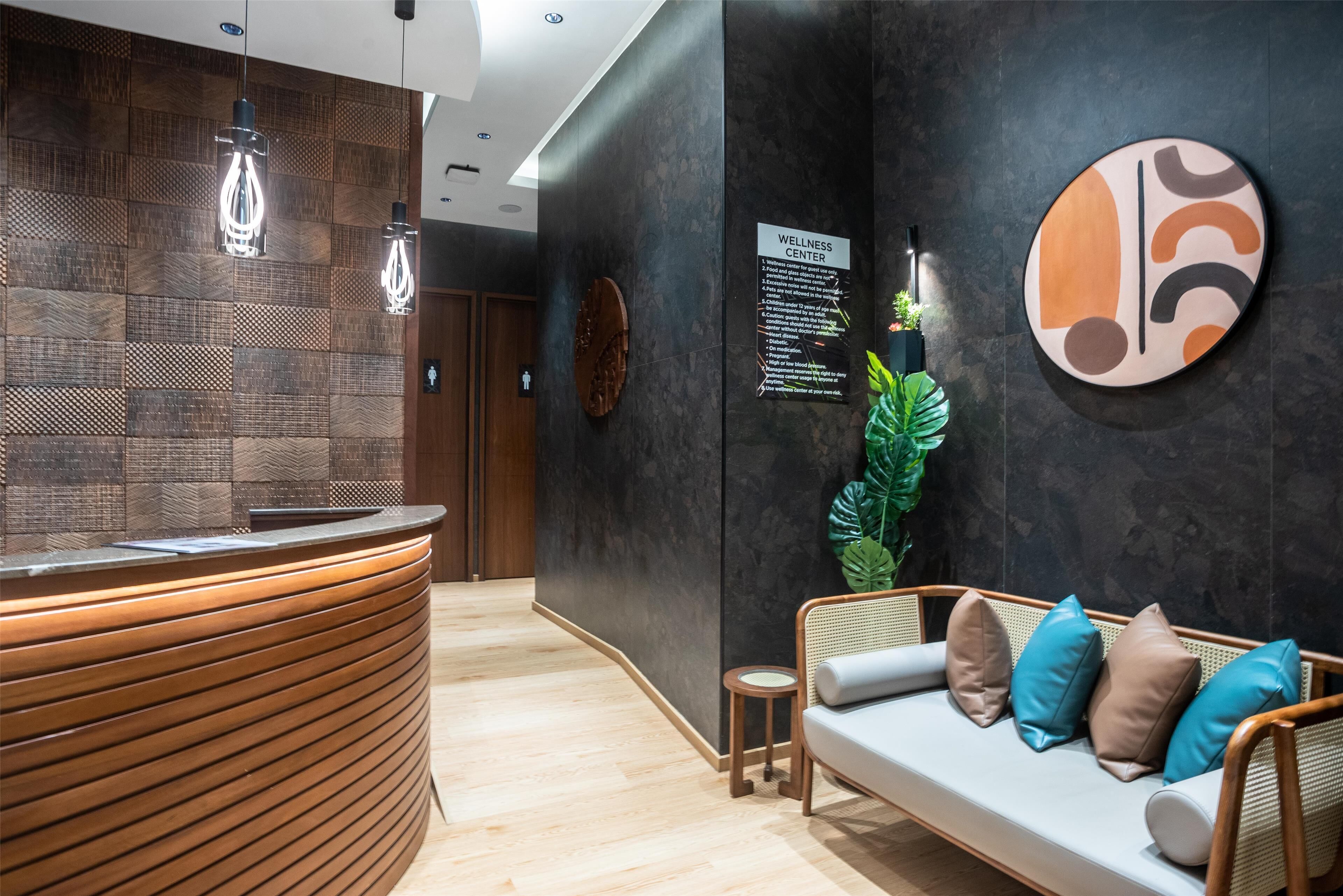 Bain à remous, hammam, soins d'aromathérapie