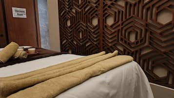 Bañera de hidromasaje, baño turco, aromaterapia