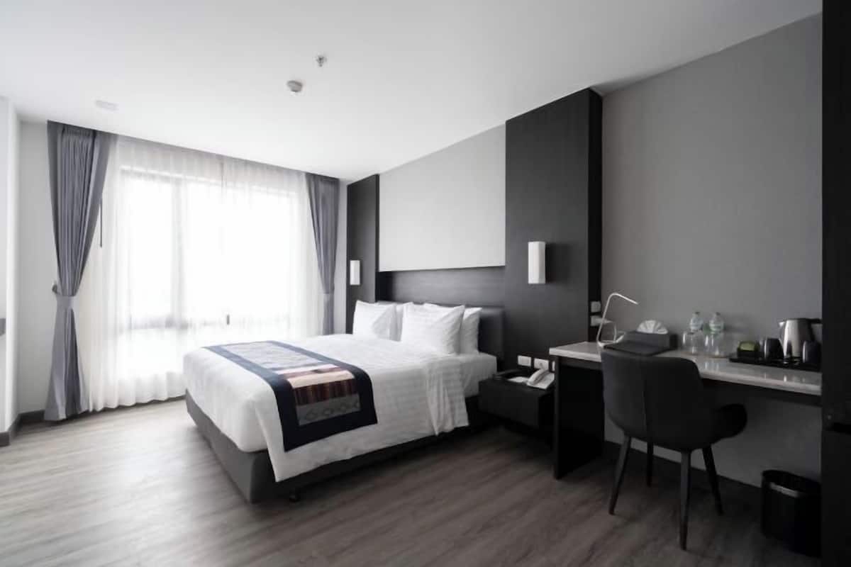 Minibar, una scrivania, Wi-Fi gratuito