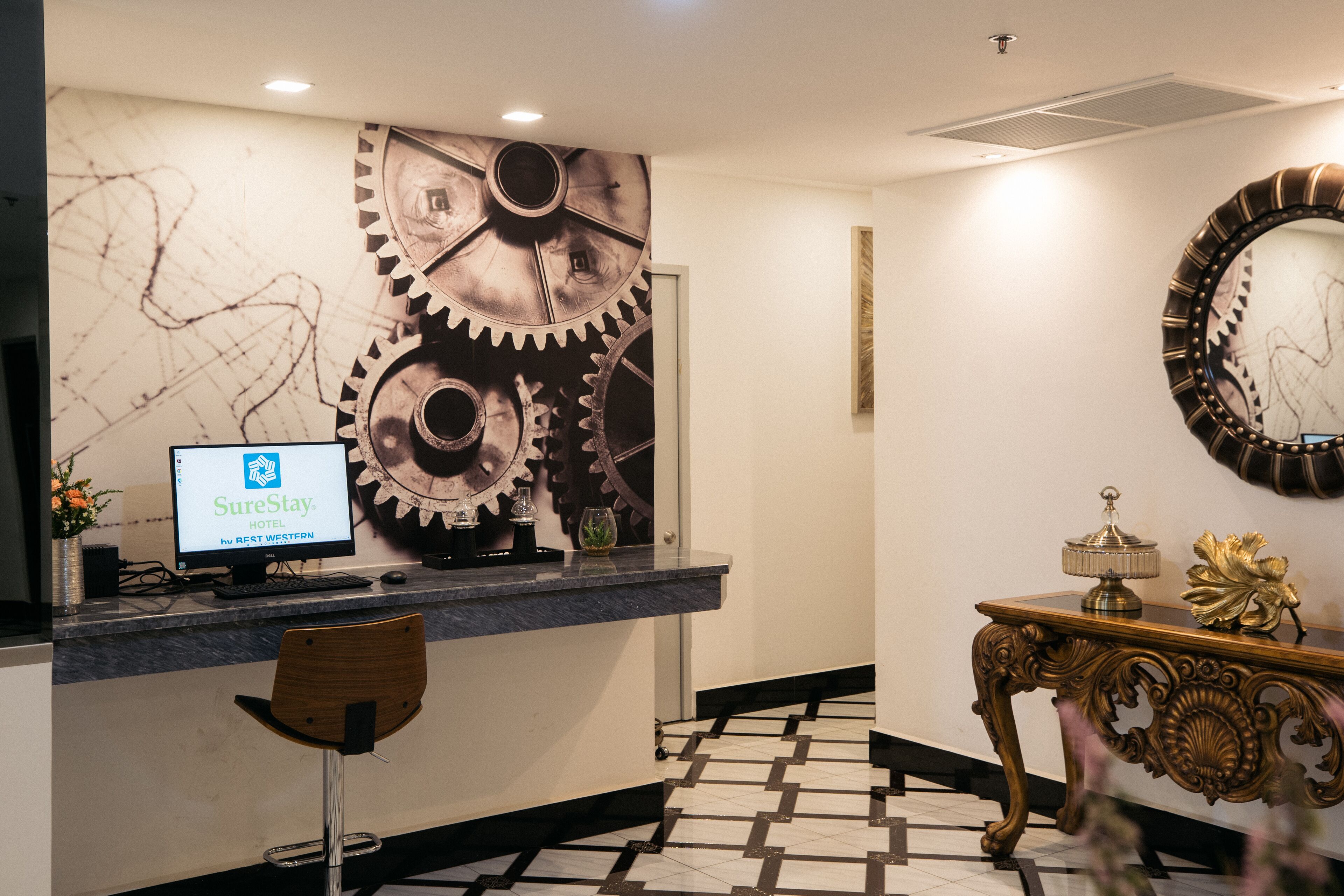 Photo - SureStay Hotel by Best Western Vientiane