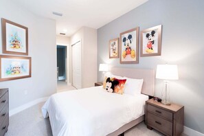 4 bedrooms, iron/ironing board, WiFi, bed sheets