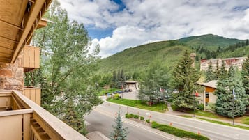 Khuôn viên nơi lưu trú