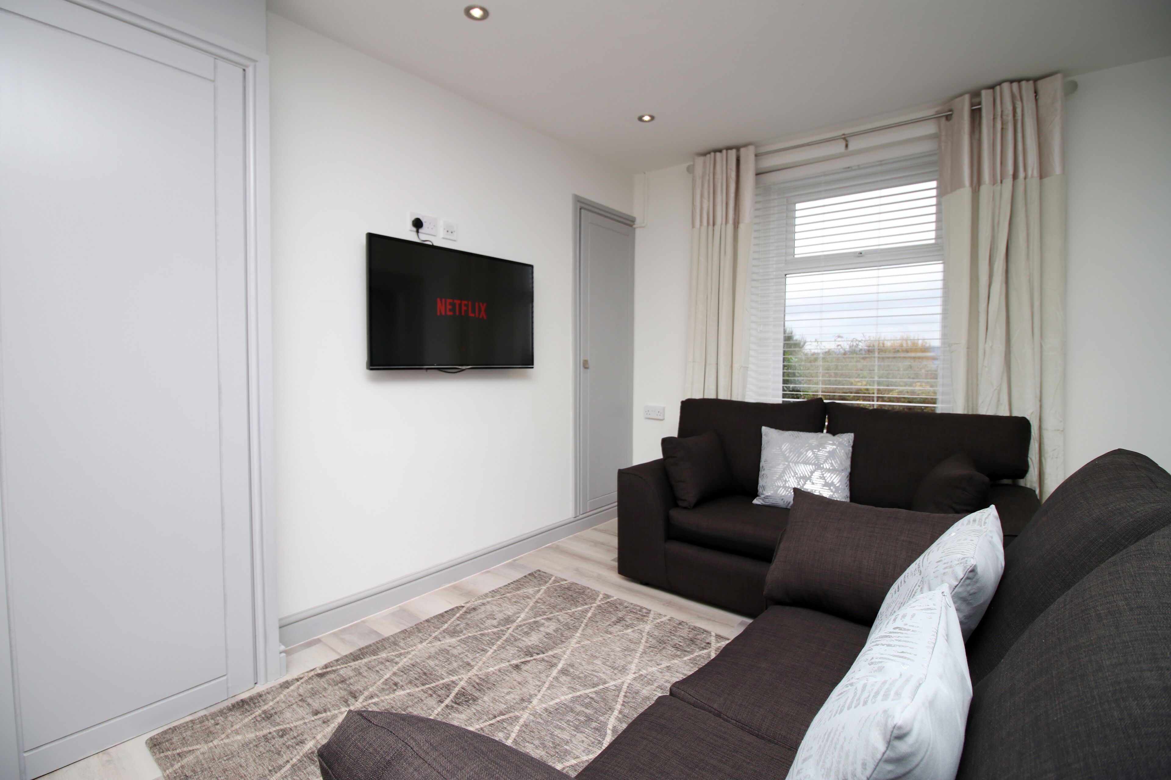 House, 3 Bedrooms | Living area | Smart TV