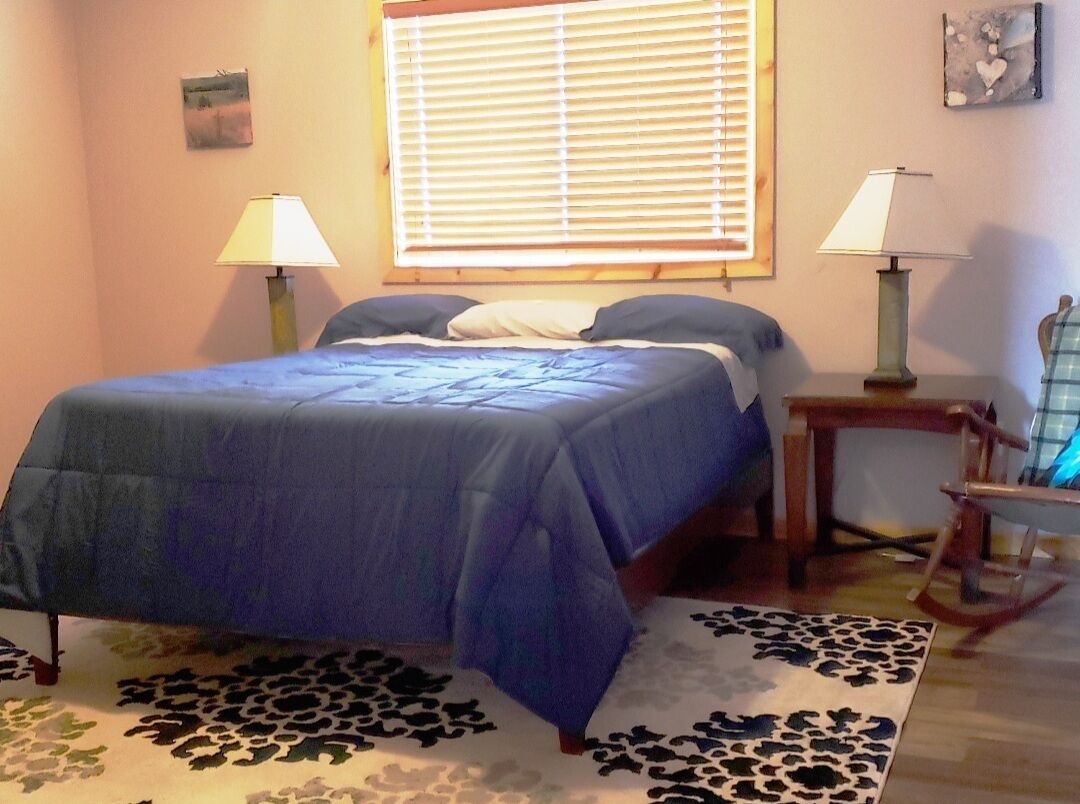 2 bedrooms, desk, iron/ironing board, free WiFi