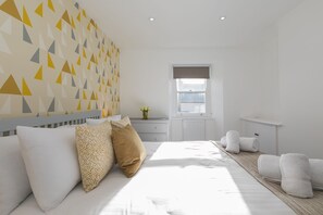 4 Schlafzimmer, Bügeleisen/Bügelbrett, WLAN, Bettwäsche