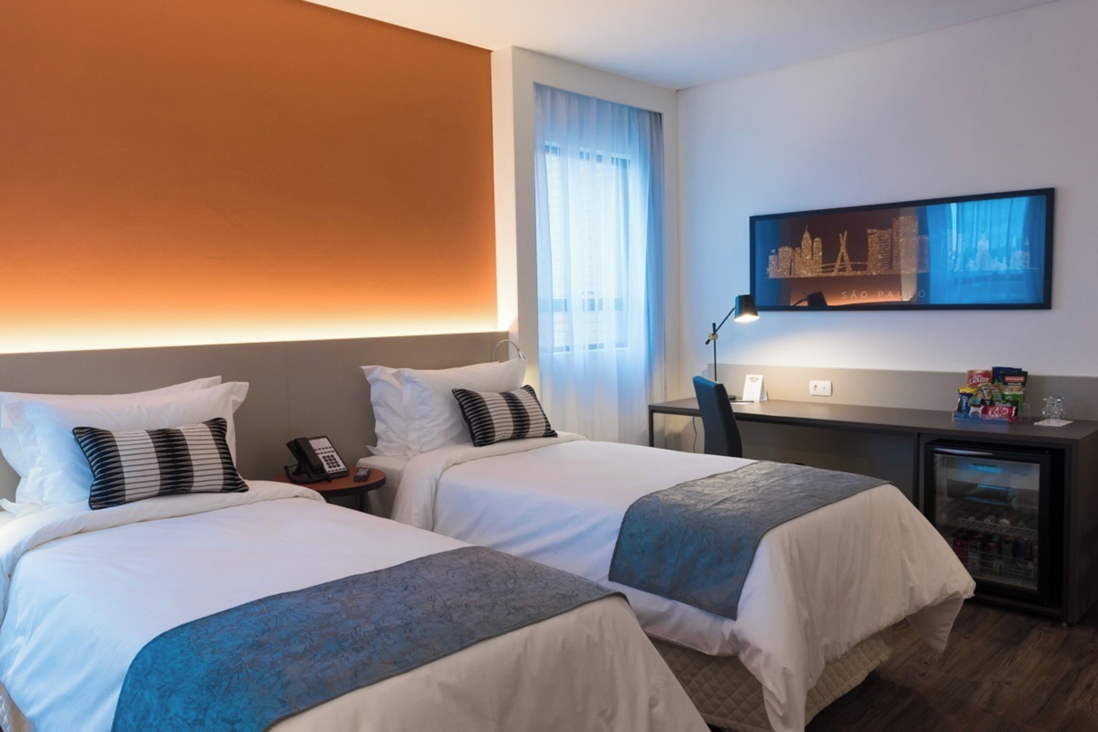 Standard Twin - 2 Single Beds