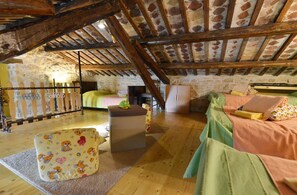 3 bedrooms, Internet