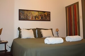 1 slaapkamer, een strijkplank/strijkijzer, internet, beddengoed