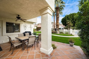 Outdoor dining - Santa Rosa Cove #03, 3bedroom/2bath (La Quinta)