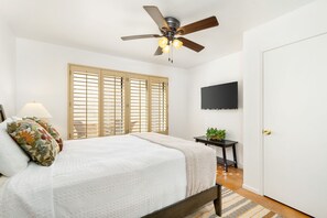 2 chambres, fer et planche à repasser, Wi-Fi gratuit, draps fournis