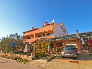 Exterior - Apartment 70/1781 (Istria - Fažana), 700m from the beach (Fažana)