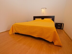 1 bedroom, internet