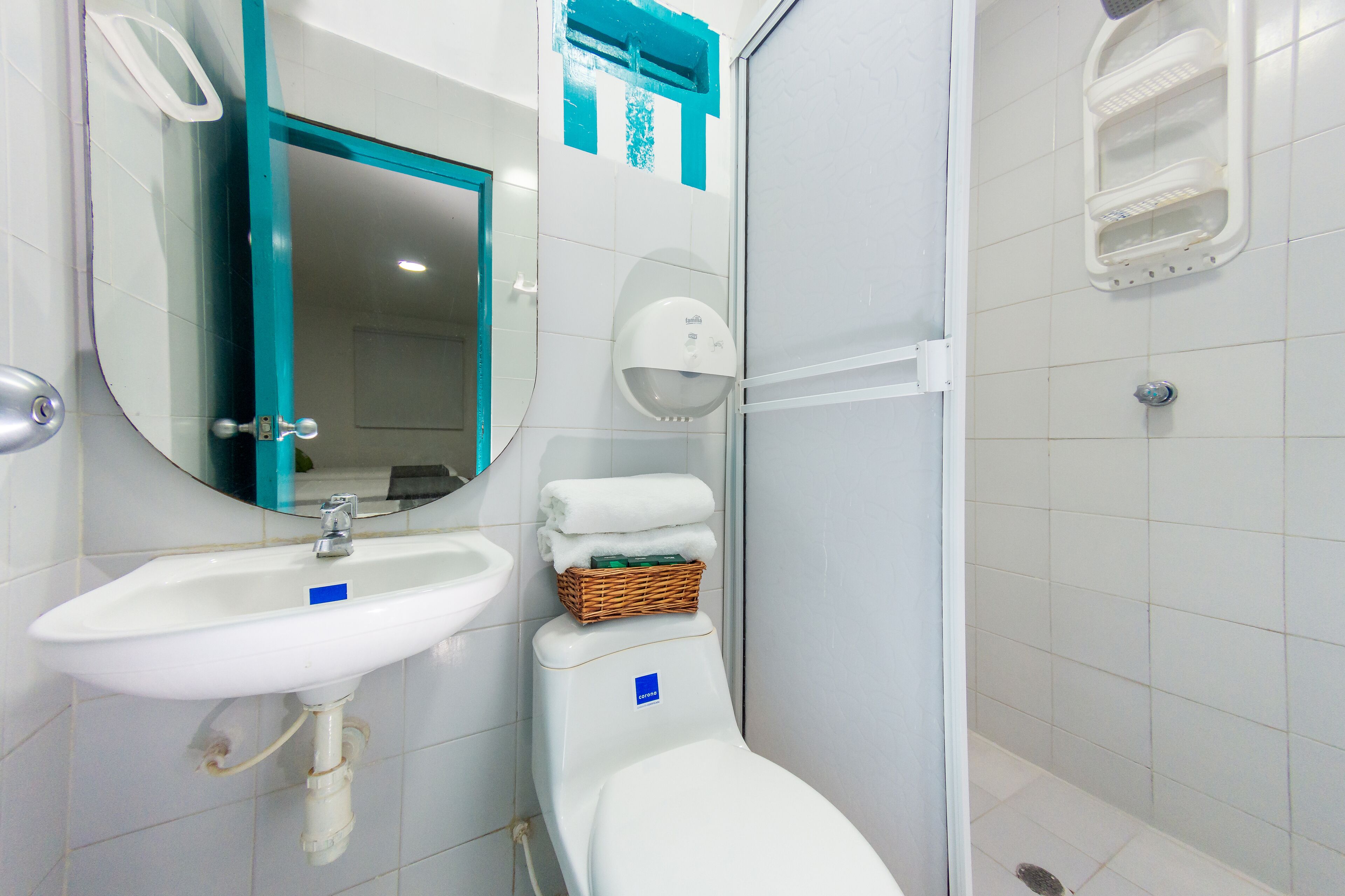 triple room | bathroom | shower, towels, soap, toilet paper