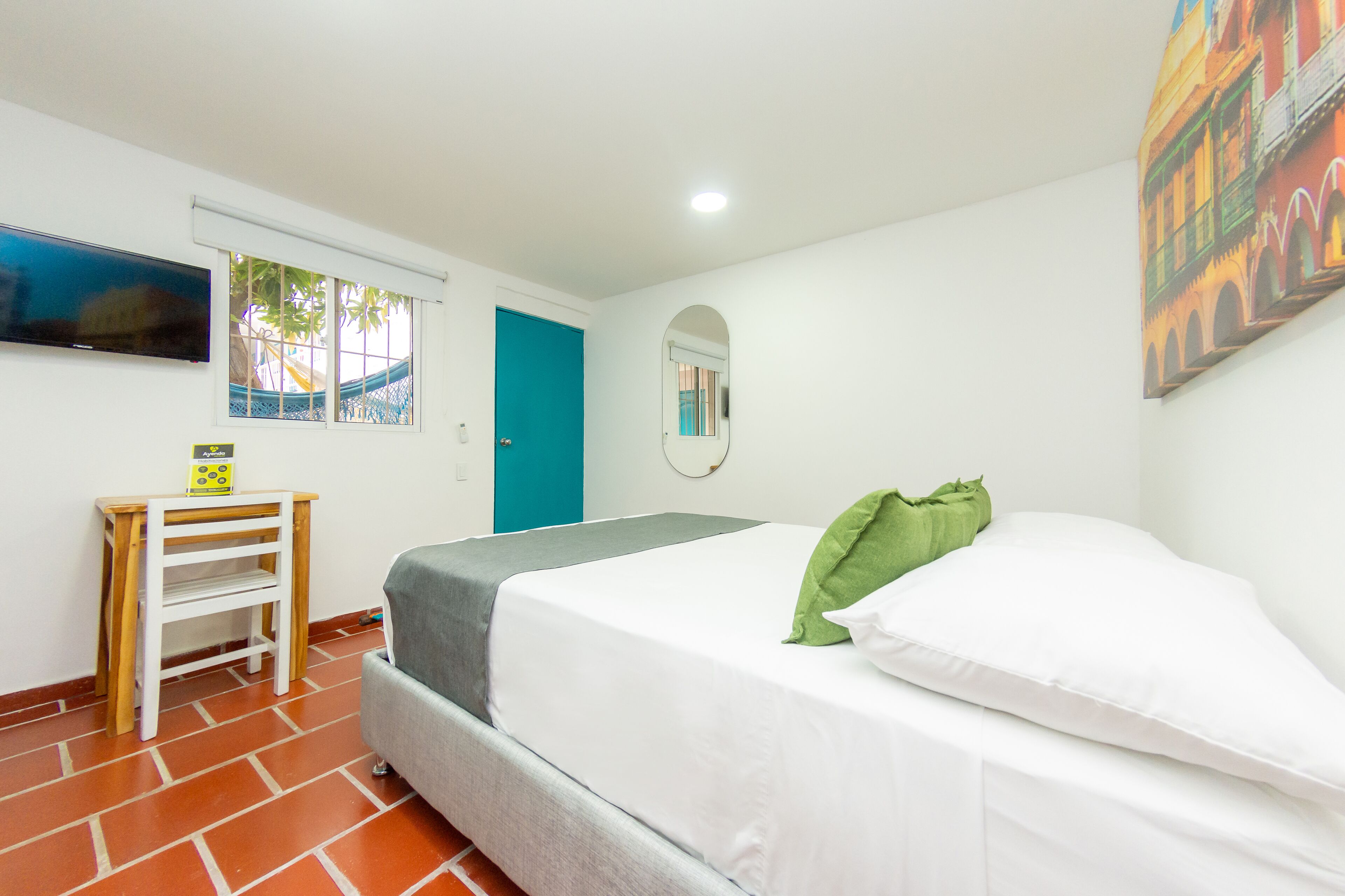 double room | desk, free wifi, bed sheets