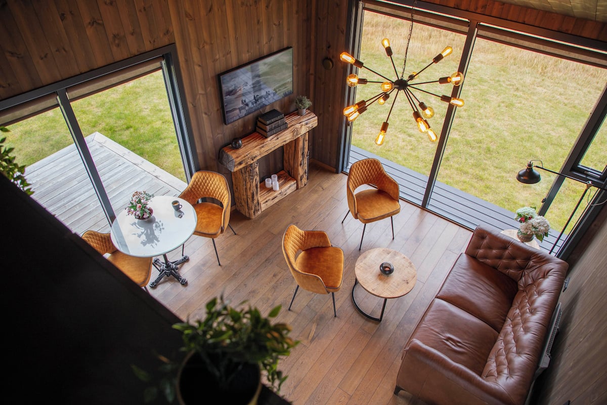 Deluxe-Ferienhaus | Wohnbereich | Smart-TV, Netflix