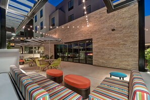 Exterior - Home2 Suites by Hilton Atascadero, CA (Atascadero)