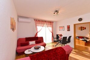 TV - Apartment 143/308 (Istria - Valbandon), 400m from the beach (Valbandon)