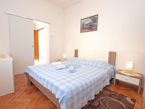 2 bedrooms, Internet